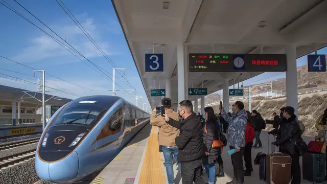 China Resmi Operasikan Jalur Kereta Cepat Yinchuan-Xi'an