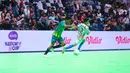 Kedua tim tampil ngotot, hingga babak kedua berakhir skor tetap sama kuat 1-1. Laga dilanjutkan dengan drama adu penalti. (Bola.com/Muhammad Iqbal Ichsan)