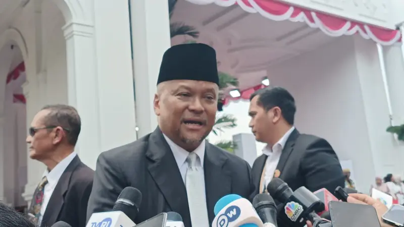 Bakal Calon Gubernur Jawa Barat (Jabar) Ilham Habibie usai menghadiri upacara HUT ke-79 RI di Istana Merdeka, Jakarta, Sabtu (17/8/2024).