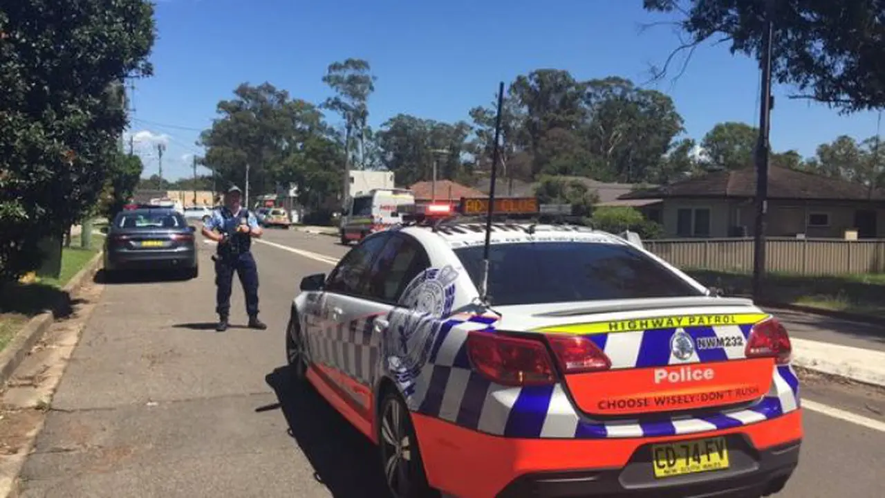 Ancam Petugas di Markas Polisi Sydney, Pria Berpisau Ditembak