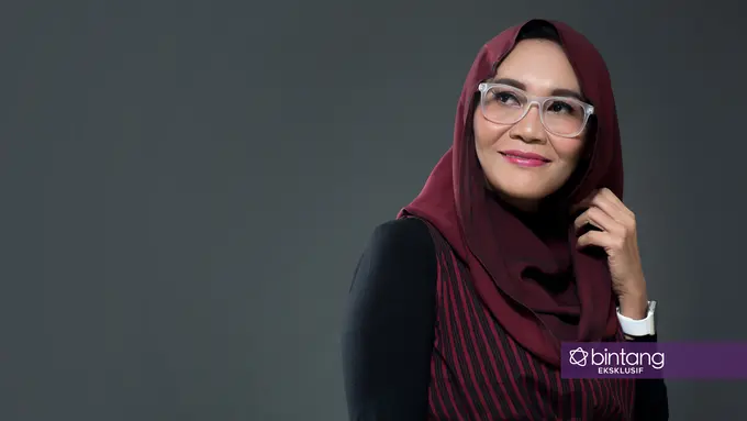 Eksklusif Ferry Yuliana. (Foto: Daniel Kampua, MUA: @rezyandriati, Digital Imaging: M. Iqbal Nurfajri/Bintang.com)