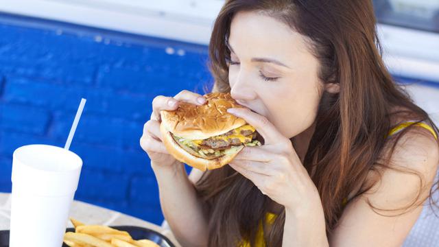 pola makan (Matthew Ennis/Shutterstock)