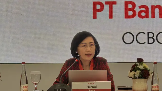Direktur Bank OCBC Hartati saat Konferensi Pers Rapat Umum Pemegang Saham Tahunan dan Paparan Publik, di OCBC Tower, Kamis (9/4/2026). (Foto: Liputan6.com/Tira Santia)