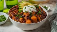 Easy Vegetarian Chili Recipe That Even Meat Lovers Will Love