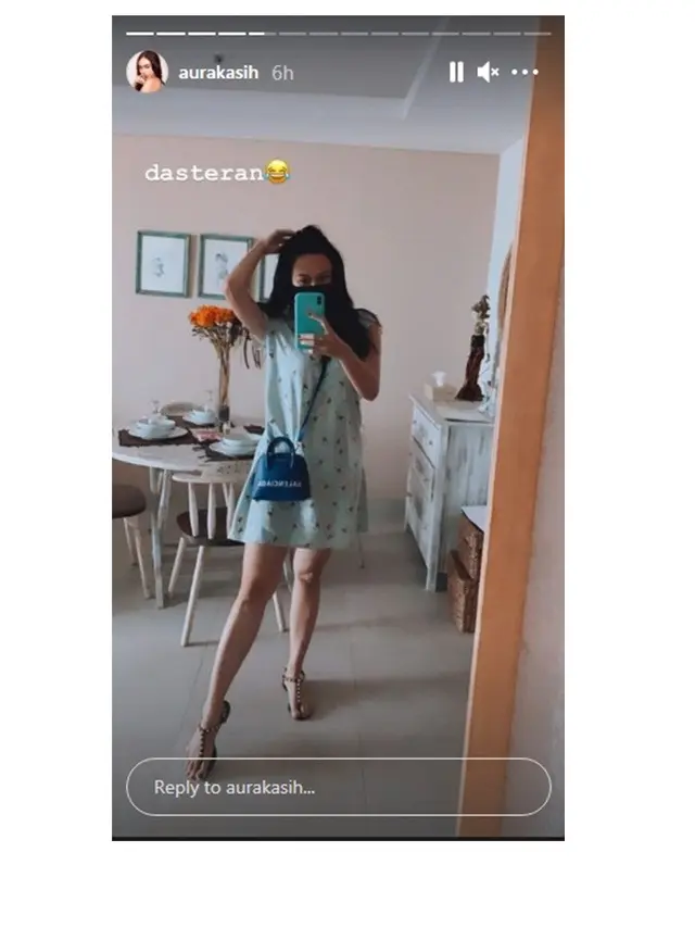 6 Potret Terbaru Aura Kasih, Akui Berat Badan Naik 5 Kg dalam Sebulan
