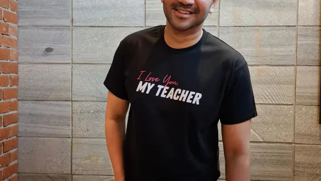 Gandhi Fernando
