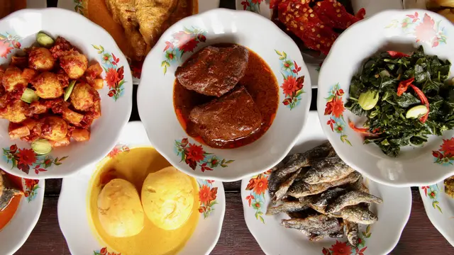 Makanan Khas Sumatera Barat (Sumber: iStockphoto)