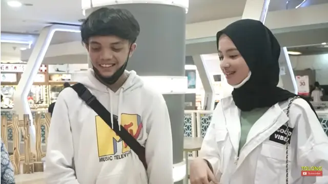 Jarang Tersorot, Ini 6 Potret Adam Batubara Anak Ucok Baba yang Berwajah Tampan