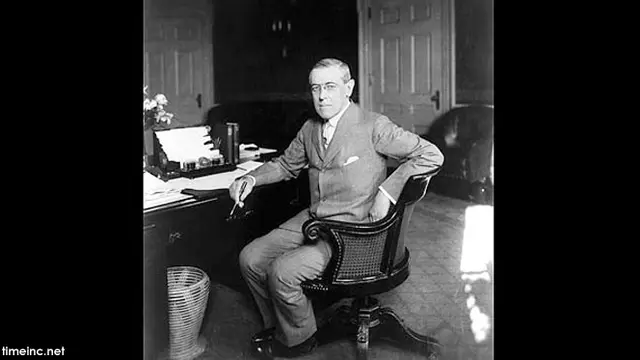 4-the-fed-131216c.jpg