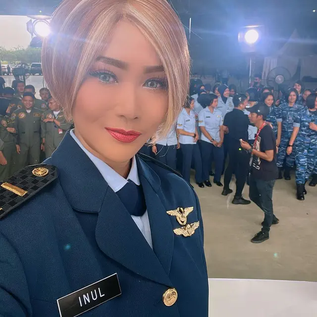 Tampil Gagah, Ini 7 Potret Adam Suseno Suami Inul Daratista Pakai Seragam TNI AU