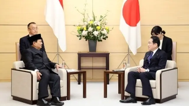 Pertemuan bilateral antara Prabowo Subianto dan PM Jepang Fumio Kishida di Tokyo, Rabu (3/4/2024). (Dok. Kementerian Luar Negeri Jepang)