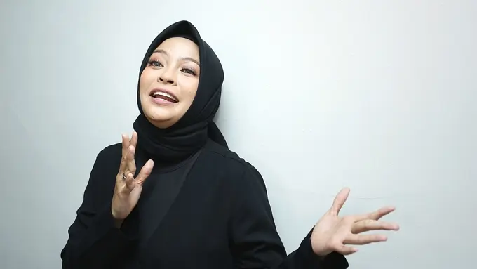 [Fimela] Tantri Kotak