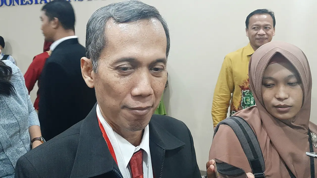 Guru Besar Fakultas Matematika dan Ilmu Pengetahuan Alam Universitas Indonesia (FMIPA UI) Terry Mart.