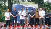 Dihadiri Menteri Lingkungan Hidup, 7.000 Liter Eco Enzyme Dituangkan ke Sungai Jaletreng yang Tercemar Pestisida