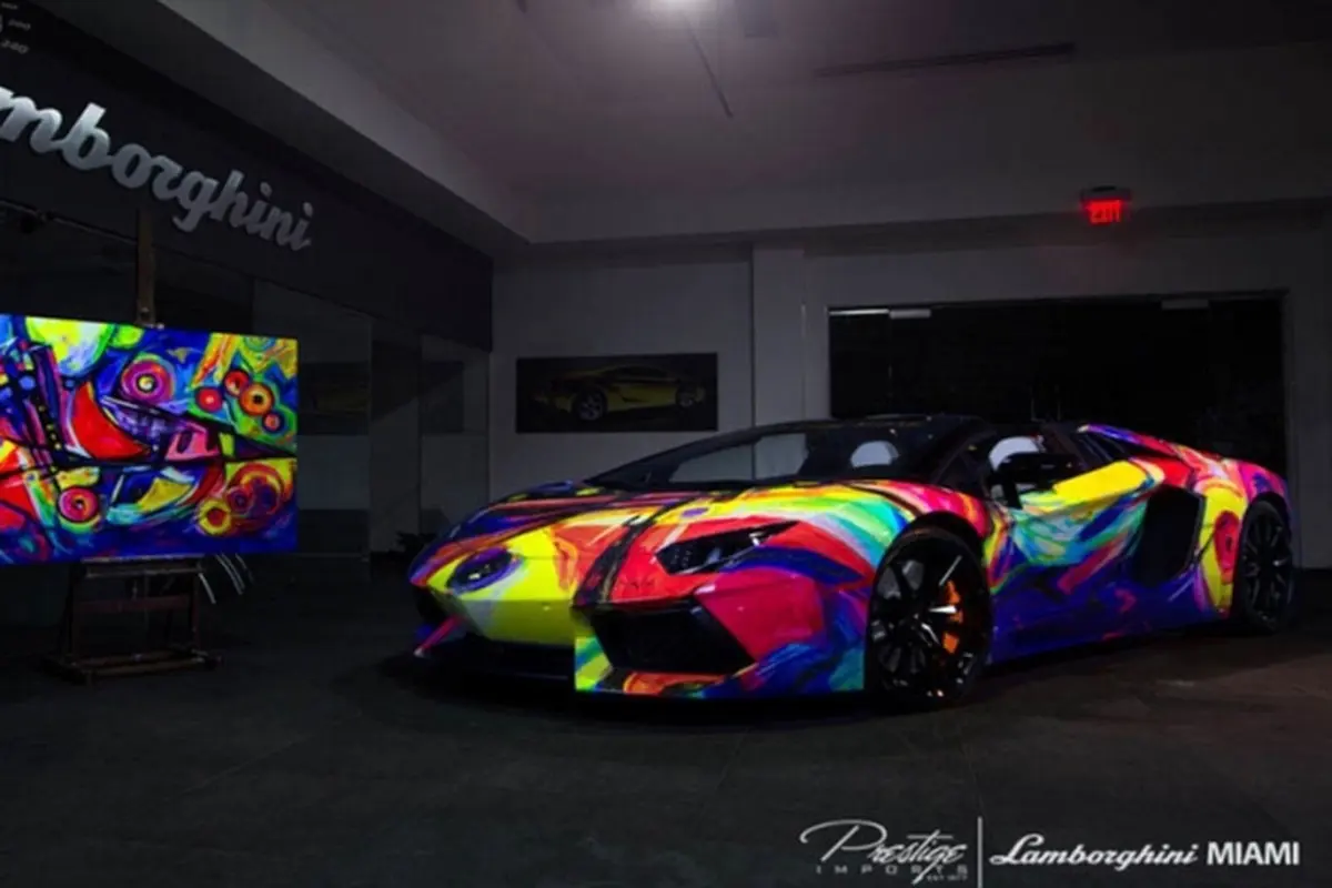 Tampil Beda, Aventador Ini Dijadikan Media Lukis