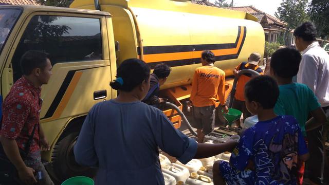 Cara Warga Antisipasi Kekeringan Parah di Cirebon