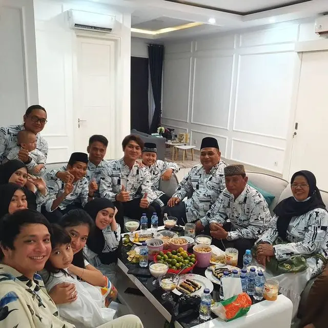 Keluarga Rizky Billar dan Lesti Kejora