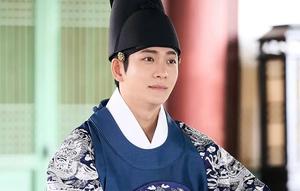 Kang Tae Oh sebagai Yi Kang (MBC via Soompi)