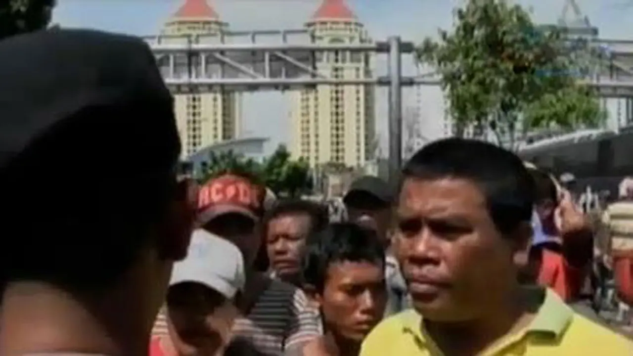 Sopir Metro Mini Berulah hingga Kesalahan di Miss Universe