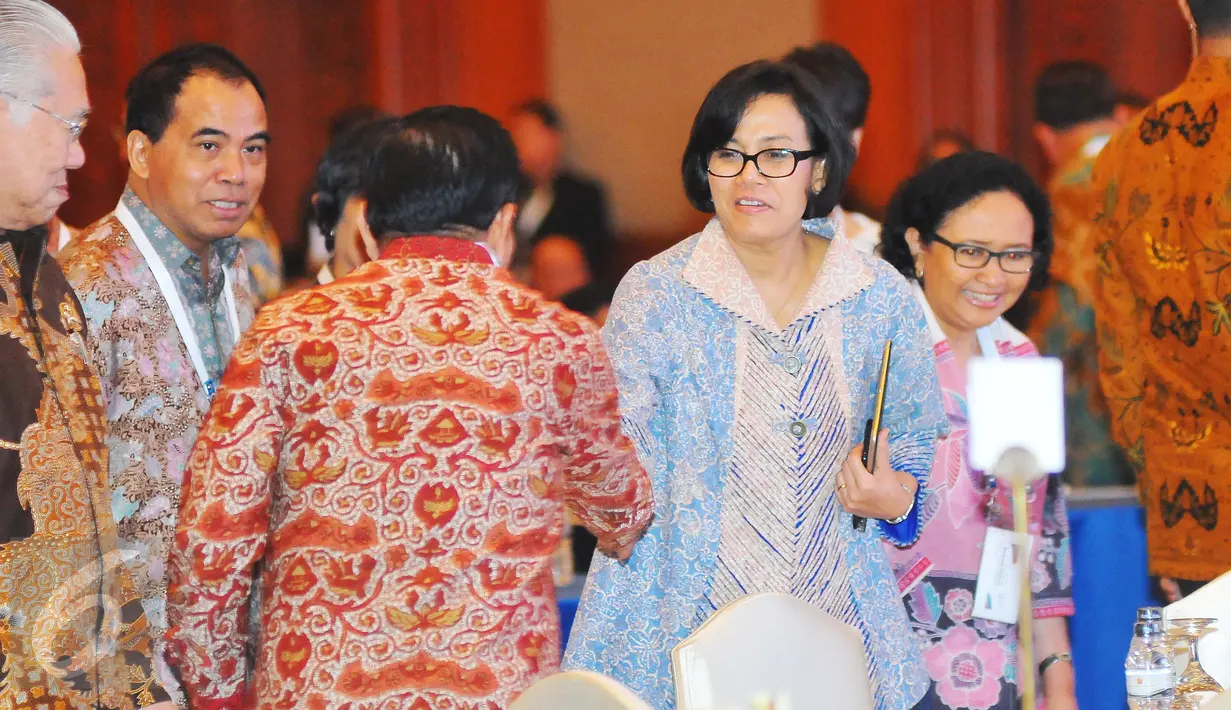 Menkeu, Sri Mulyani saat menghadiri pembukaan Kompas 100 CEO Forum, Jakarata, Kamis (24/11). Forum tersebut membahas langkah-langkah konkret memantapkan iklim investasi untuk mendorong pertumbuhan ekonomi. (Liputan.com/Angga Yuniar)