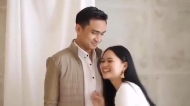 Makin Mesra, Ini 6 Pemotretan Lutfi Agizal dan Nadya Indry yang Berkonsep Vintage