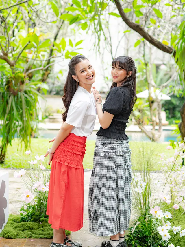 Berawal dari Tempat Karaoke, Cerita Persahabatan Sheila Dara dan Fita Anggriani yang Bertumbuh Bersama Selama 13 Tahun