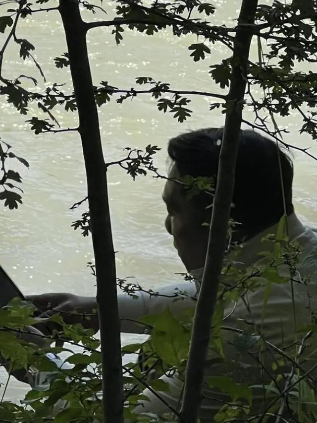 Ridwan Kamil sekeluarga sempat menyambangi sungai Eril meninggal dunia jelang ultah Eril. (Instagram.com/ataliapr)