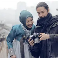 Morgan Oey ajak Bunga Citra Lestari keliling Korea Selatan dalam film `Jilbab Traveler: Love Sparks in Korea` [foto: instagram/morganoey]