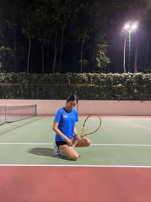 8 Potret Anya Geraldine Jajal Olahraga Tenis, Curi Perhatian