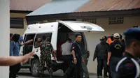 Berdasarkan pantauan di RS Bhayangkara, jenazah Wahyudi tiba dengan menggunakan satu unit ambulance milik Pemerintah Kabupaten Poso.