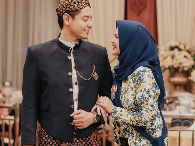 Ungkap Sayang Ke Roger Danuarta Cut Meyriska Sampai Menangis Showbiz Liputan6 Com