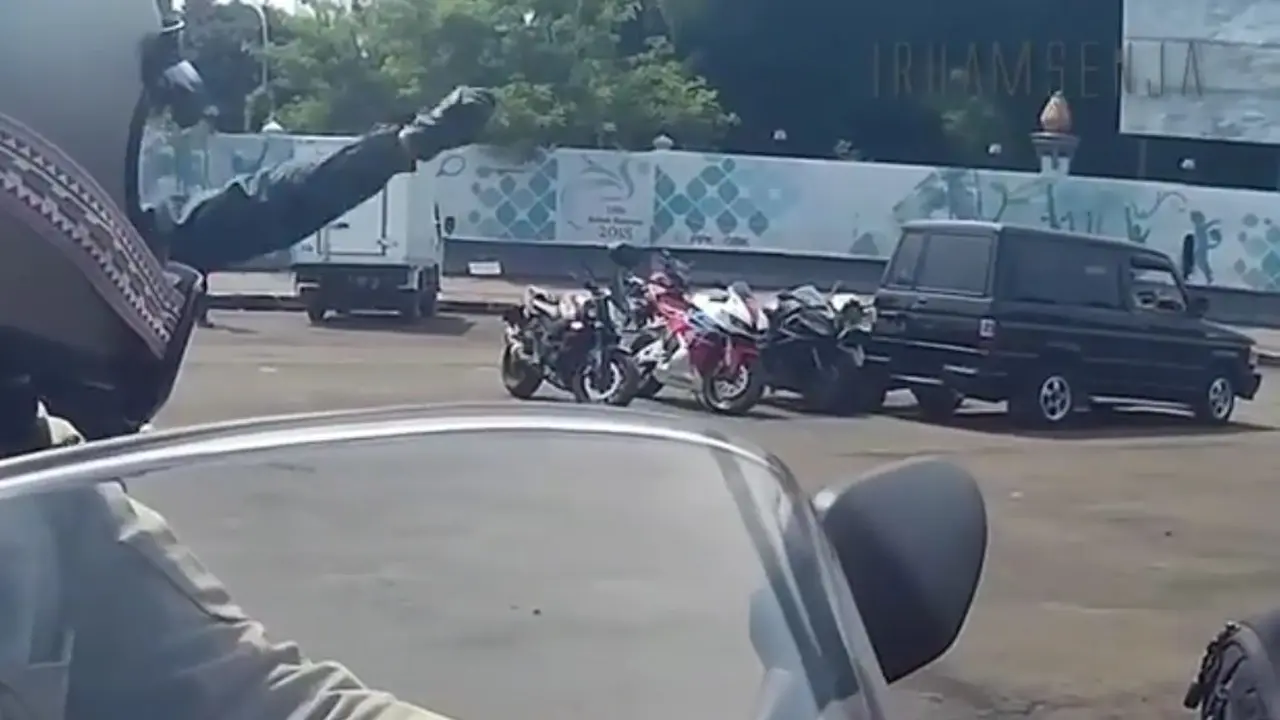 Moge Roboh Tertabrak Kijang