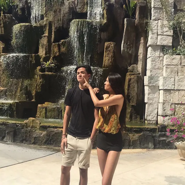 6 Potret Kebersamaan Aurelie dan Jeremie Moeremans, Kakak Adik yang Kompak
