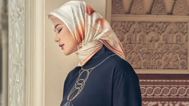 Pesona Paula Verhoeven Pakai Hijab, Bikin Pangling