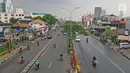 Suasana lalu lintas di kawasan Depok, Jawa Barat, Senin (9/4). Pemerintah Jawa Barat merencanakan mencoba jalan berbayar dengan metode ERP pada 2019 di sejumlah ruas jalan Margonda, Kota Depok. (Liputan6.com/Herman Zakharia)