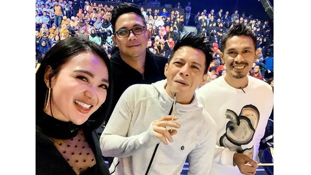 Ingin Jadi 'Istri' Ariel NOAH, Ini 6 Potret Terbaru Wika Salim