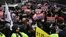 Pengadilan Distrik Pusat Seoul melakukan peninjauan keabsahan penangkapan Yoon atas permintaan pengacara pembelanya. (JUNG Yeon-je/AFP)