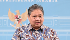 Menteri Koordinator Bidang Perekonomian Airlangga Hartarto usai mengikuti rapat terbatas di Istana Merdeka Jakarta, Kamis, 27 November 2025.(Foto: laman ekon.go.id)