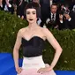 Penampilan Baru Para Selebritas di Ajang Met Gala 2017 (Foto: Instagram/@people)