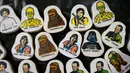 Rumah lelang Vectis di Stockton-on-Tees menggelar lelang bertema Star Wars, Inggris (23/11/2015). Penghapus karet bergambar tokoh Star Wars meramaikan acara lelang. (Reuters/ Phil Noble)