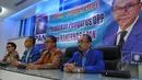 Fraksi PAN menggelar konferensi pers terkait persiapan Rapat kerja Nasional (Rakernas) I dan pelantikan pengurus PAN Zulkifli Hasan di Ruang FPAN Gedung Nusantara I Komplek Parlemen, Senayan, Jakarta, Senin (4/5/2015). (Liputan6.com/Andrian M Tunay)