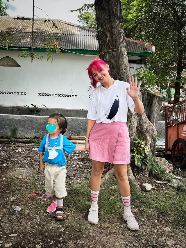 6 Selebriti Ini Tegar Dampingi Anak yang Idap Penyakit Langka, Tetap Tersenyum