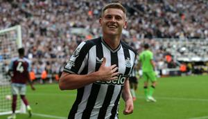 Dipromosikan dari tim akademi Leicester City U-21 ke tim utama The Foxes pada awal musim 2017/2018, Harvey Barnes akhirnya harus menyaksikan timnya terdegradasi pada akhir musim 2022/2023. Ia akhirnya berlabuh ke Newcastle United, salah satu wakil Inggris di Liga Champions musim 2023/2024 dengan nlai transfer 44 juta euro. (AFP/Ian Hodgson)