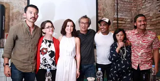 Usai kerja sama Glenn Fredly, Chico Jerico dengan Angga Sasongko dalam film 'Filosofi Kopi', mereka kembali bekerja sama dalam film 'Surat dari Praha'. (Deki Prayoga/Bintang.com)