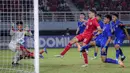 Timnas Indonesia U-19 tampil sebagai juara Piala AFF U-19 2024 setelah mengalahkan Thailand 1-0 pada laga final di Stadion Gelora Bung Tomo (GBT), Surabaya, Senin (29/7/2024). Gol tunggal Garuda Muda dicetak Jens Raven pada menit ke-18. Gelar juara ini menjadi yang kedua bagi Indonesia setelah pertama kali meraihnya pada edisi 2013 di Sidoarjo. (Bola.com/Bagaskara Lazuardi)