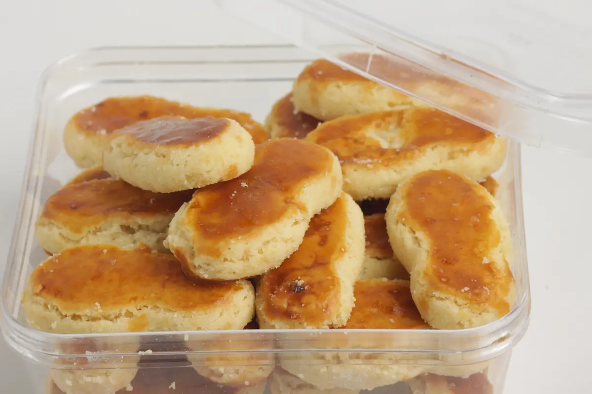 kue kacang