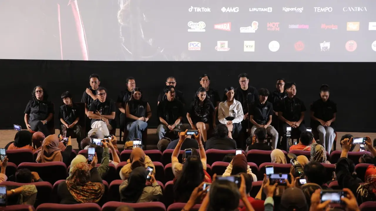 Bintang Film The Bell (ist)