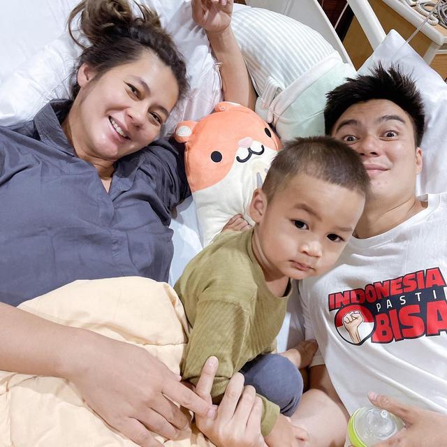 Paula Verhoeven, Baim Wong, dan Kiano Tiger Wong. (Foto: Instagram @paula_verhoeven)