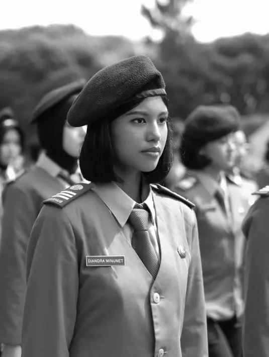 Diandra Minunet baru saja lulus di SMA Taruna Nusantara, Magelang Jawa Tengah yang selama ini dikenal sebagai sekolah semi militer. [Instagram/diandrasb]