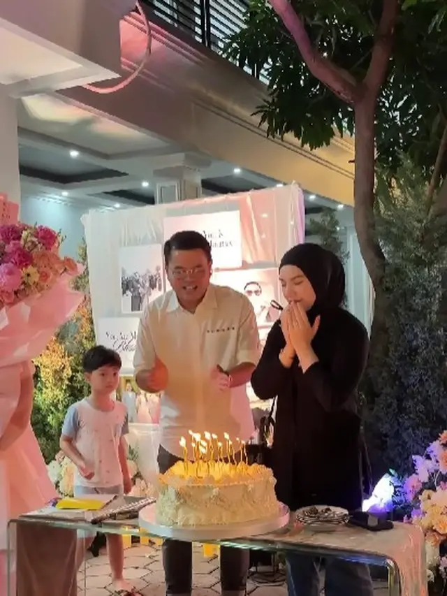 Halaman Rumah Irish Bella dan Haldy Sabri (Foto: Instagram @haldy_sabri)